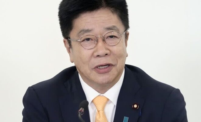 財務相がパーティー収入を大幅減額　「弁明すればするほど不可解に」識者もあきれた国会での説明